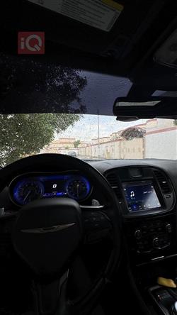 کرایسلەر 300